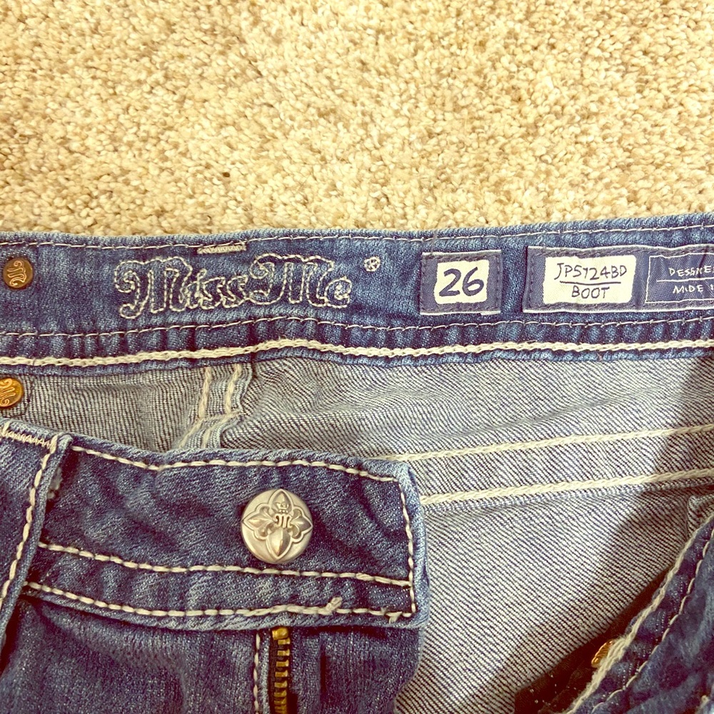 MissMe jeans size 26 great condition.